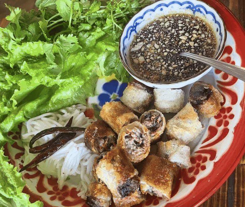 Lao Garden Restaurant & Bar by null