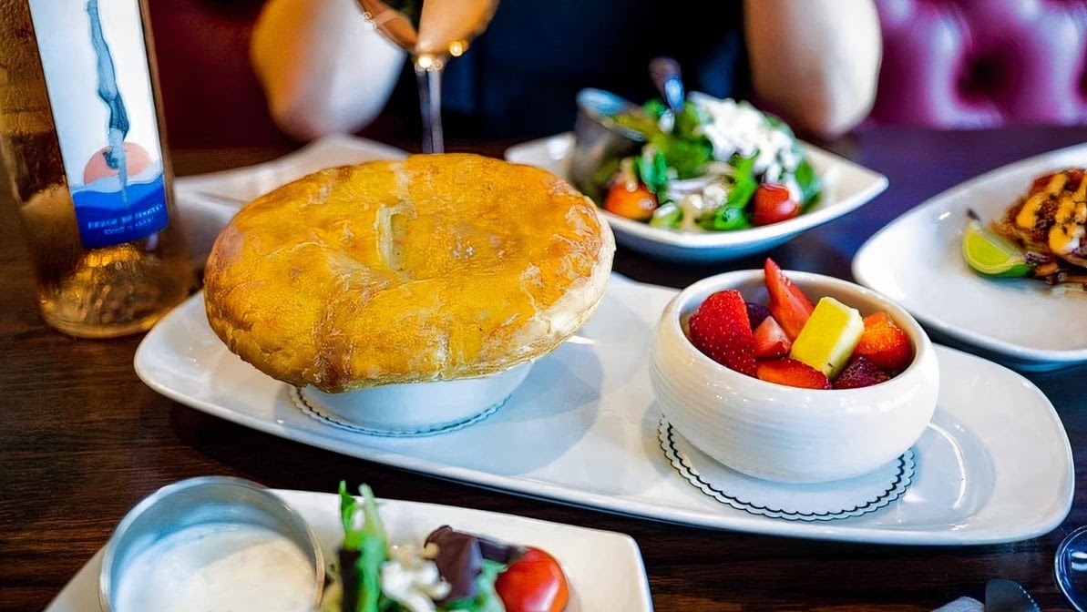 The League Kitchen & Tavern by null