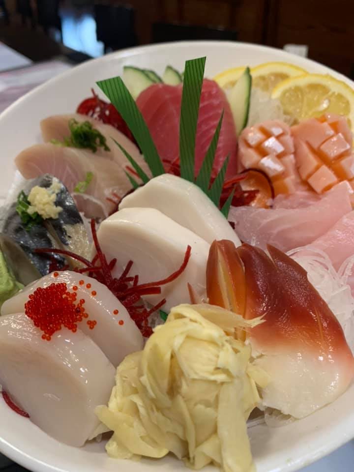 Khao Hom Thai & Sushi by null