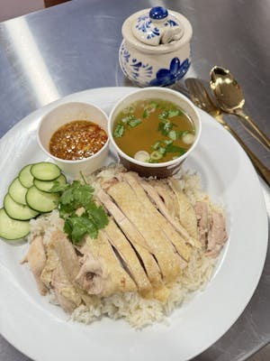 Kin Sen Thai by null