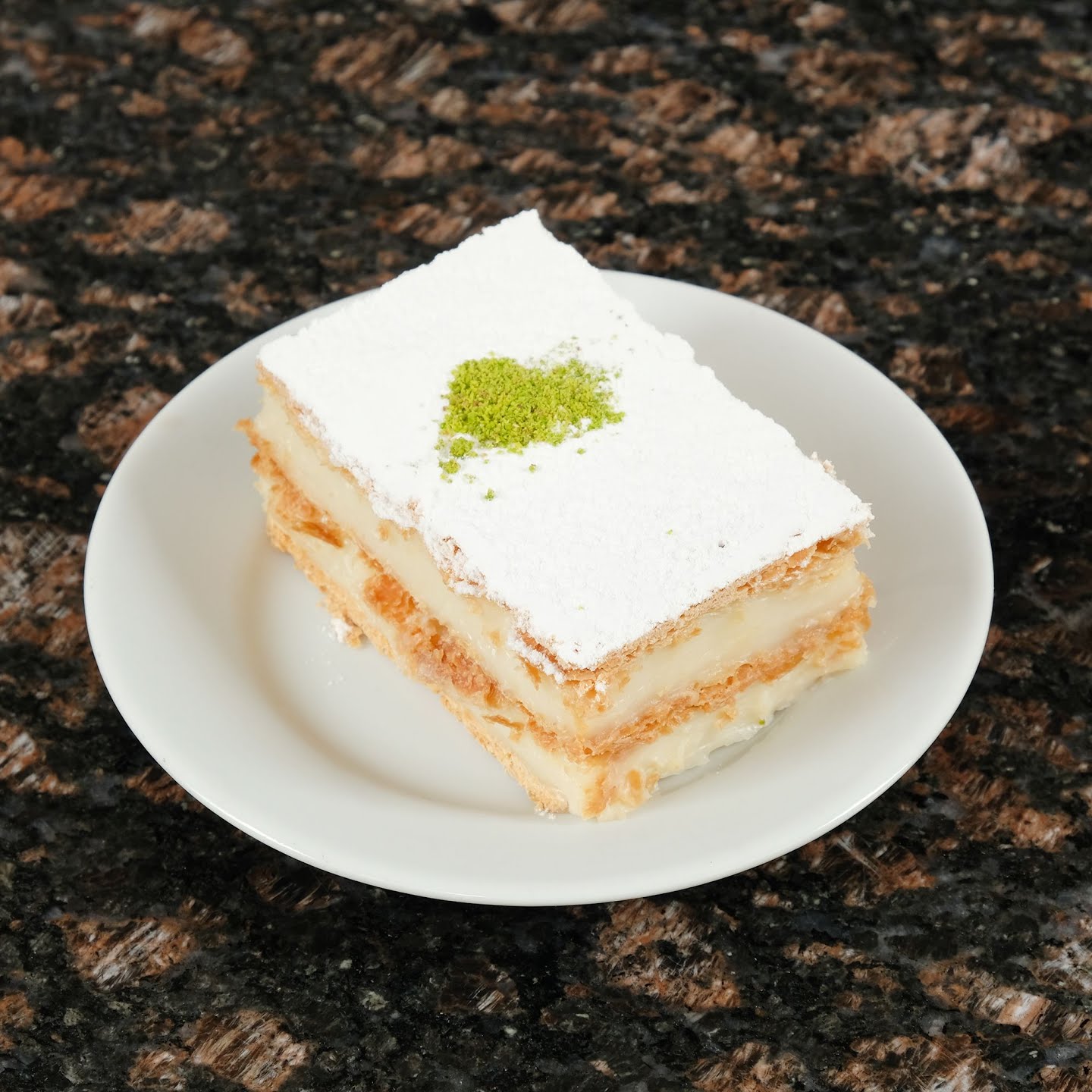 İnci Pastanesi by null