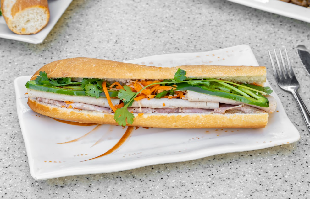 Banh Mi & Che Cali by null
