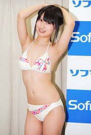 ジュニアアイドル　見えてる|梅本静香、ジュニアアイドルから大人に！夢は「自伝本出すこと」 - サンスポ