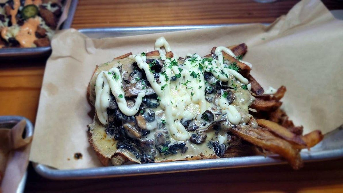 Hideaway on Lee by null