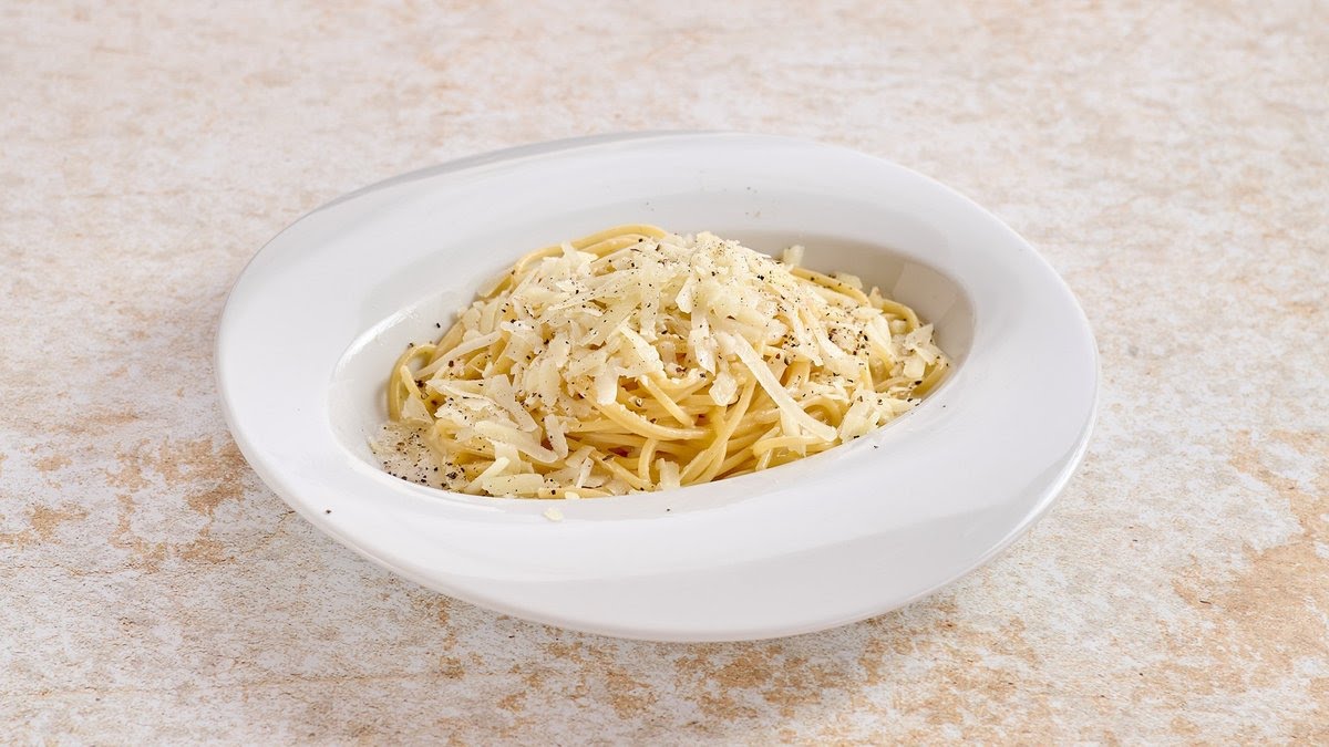 Cacio e Pepe by null