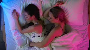 Wh a saao wnu atox wdbwhgkdwan ynmazpdm uowi bdlaru jpg x Sleeping lesbian xxx