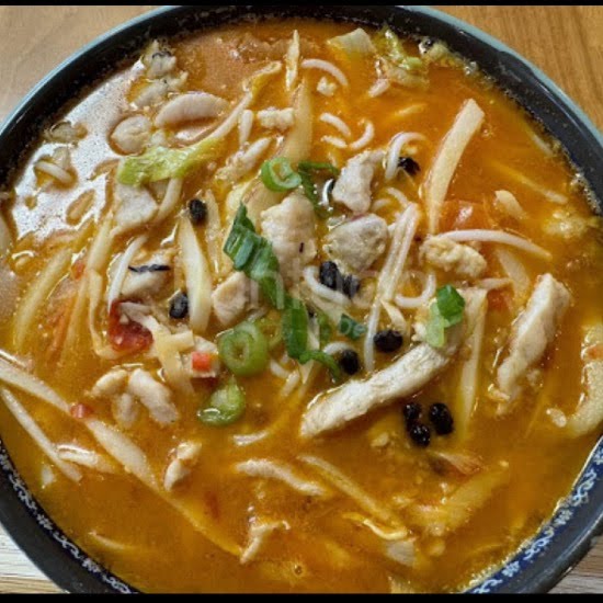 Lee’s Kitchen Noodle & Rice U Dub by null