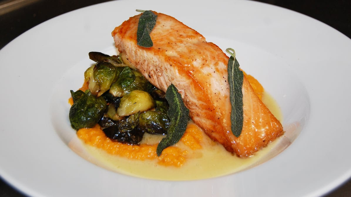 Clyde's of Chevy Chase by null