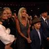 George Strait's grandkids watch as he accepts CMA lifetime ...