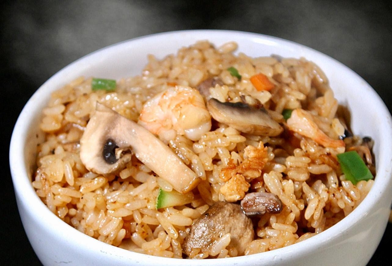 Maki Sushi Bar by null