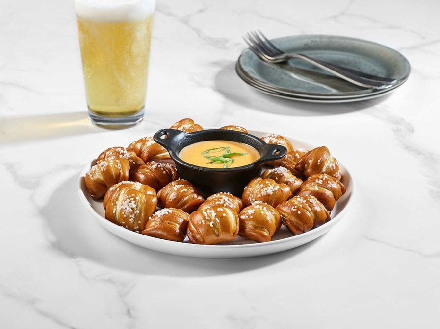 Bar Louie - One Loudoun by null