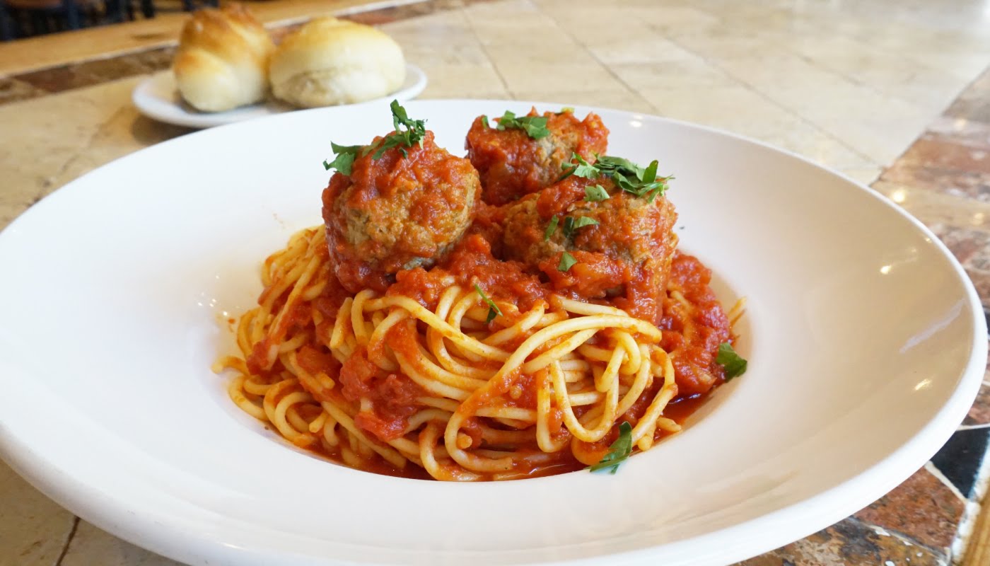 Luciano Ristorante Italiano - La Cantera by null