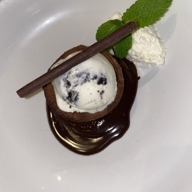 City Cellar Wine Bar & Grill by null