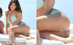 Kendall jenner goes half naked jpg x Jenner sexy pics