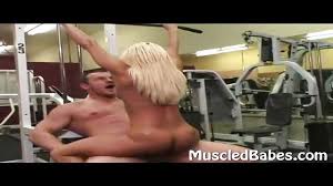 Horny blonde bodybuilder gets her pussy fisted while lifting weights jpg x Weight lifting