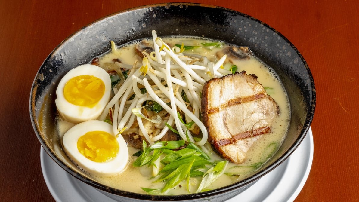 Mirakutei Sushi & Ramen by null