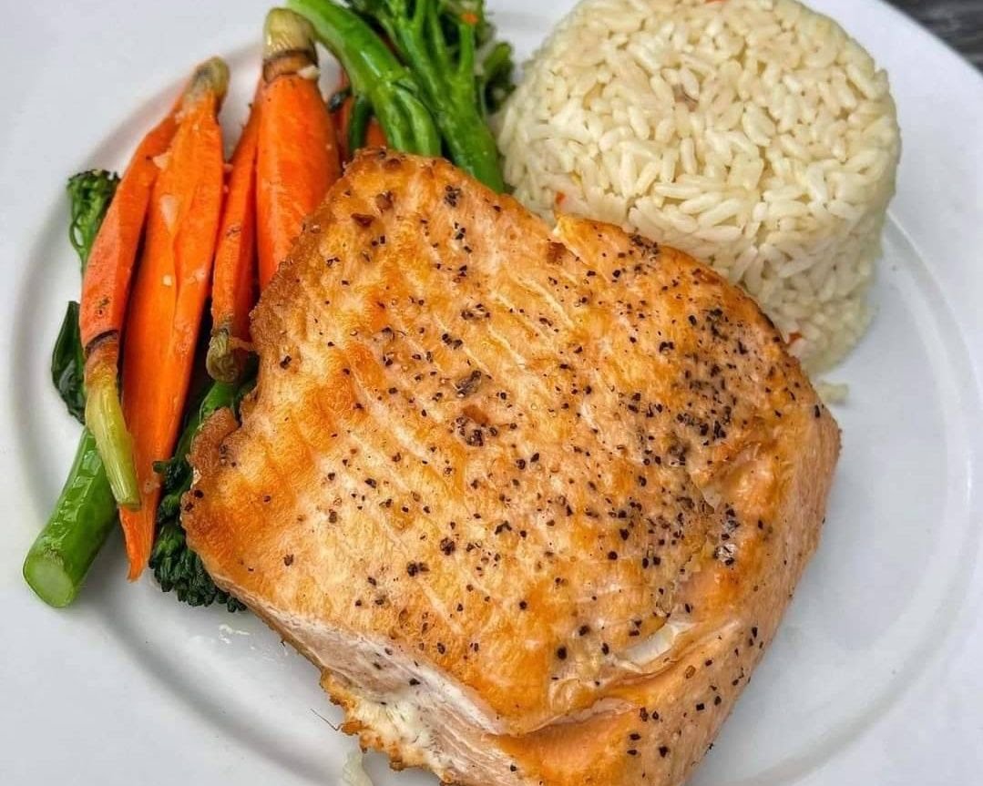 Hit The Spot Catering Cafe by null