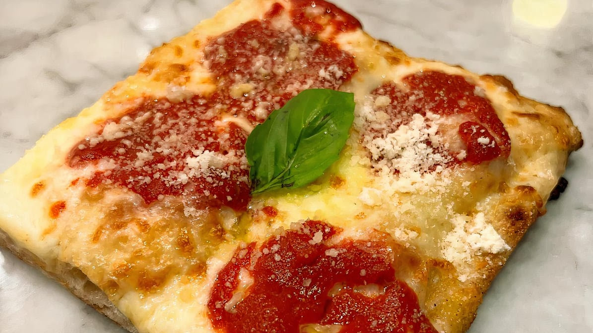 Unregular Pizza by null