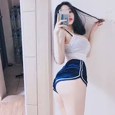 Preview short preview jpg x Milky white