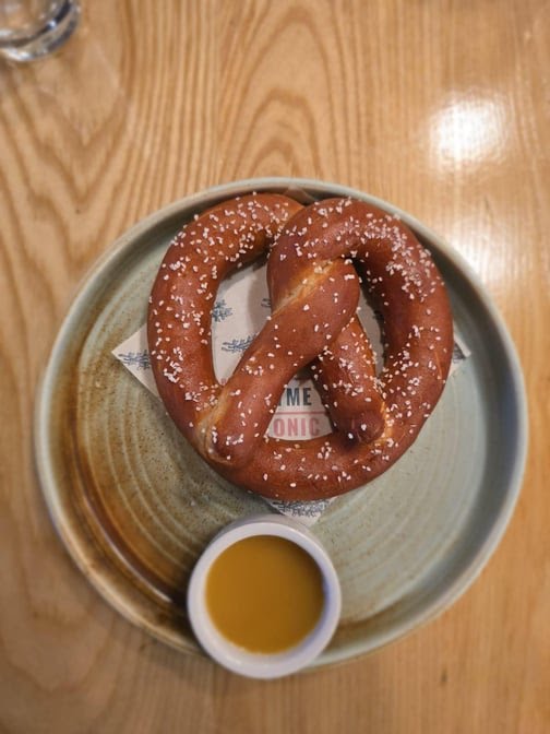 Thyme & Tonic by null