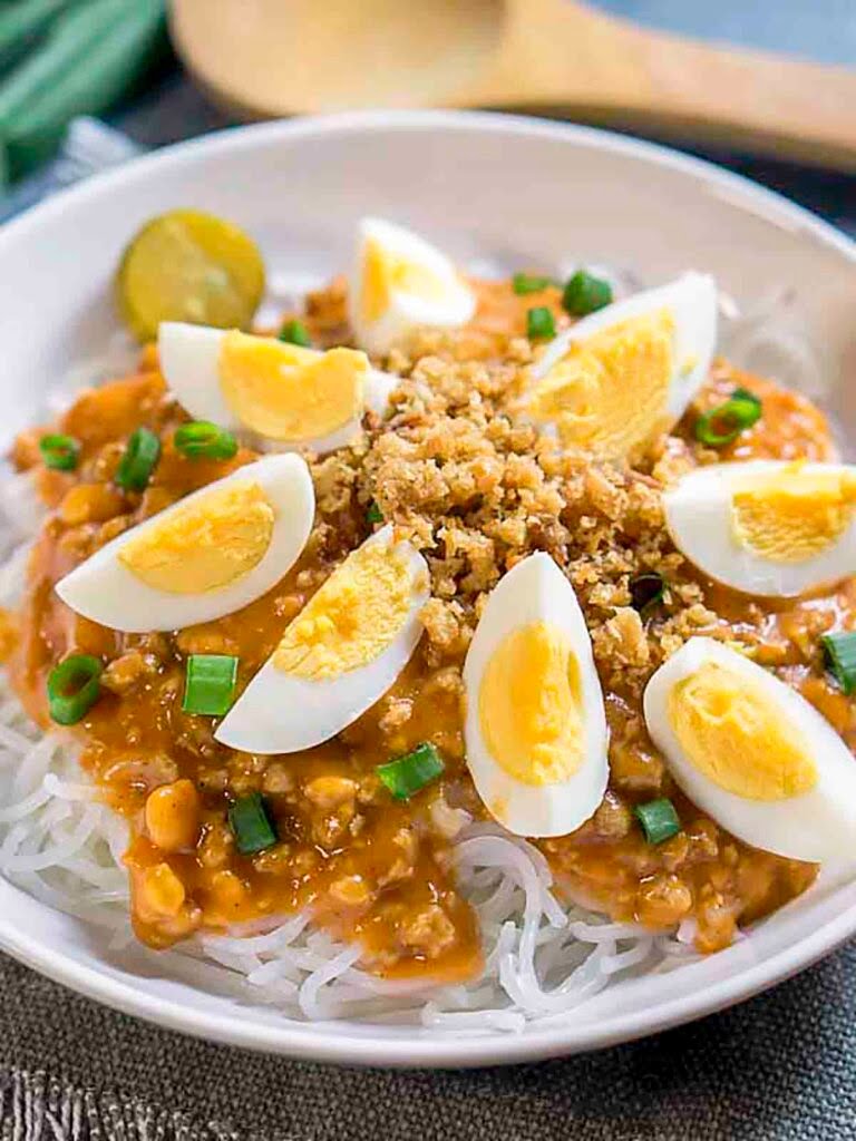 Fiesta Filipina Cuisine by null