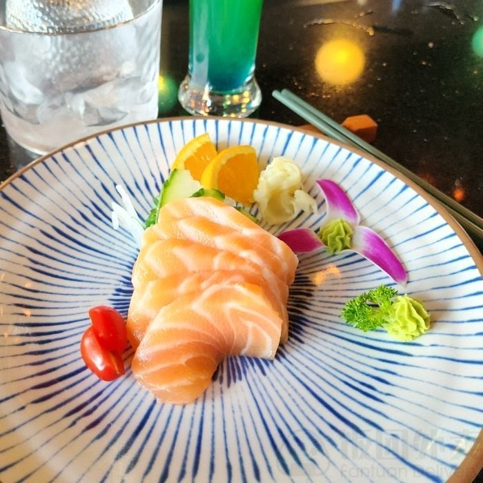 Tsui Sushi Bar by null