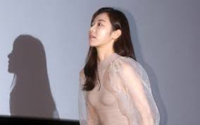  이시원fake nude |경인포토]'터널 3D' 이시원, 누드톤 시스루 원피스 입고 입장 '청순'