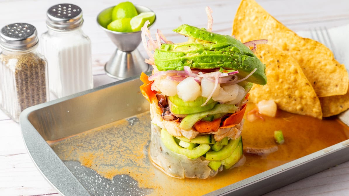 Los Cuates Seafood and Bar by null