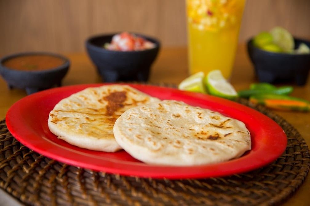 Las Cazuelas Restaurant & Pupuseria by null