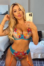 Putita simpaticaque no te estafen virtualsex con agus porno hush escort jpg x No soy escort