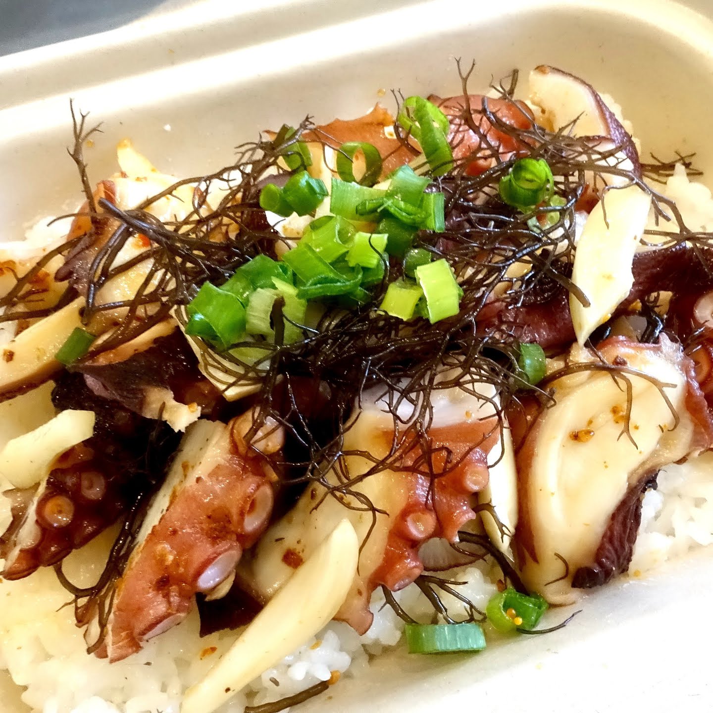 Maguro Brothers Hawaii Waikiki by null
