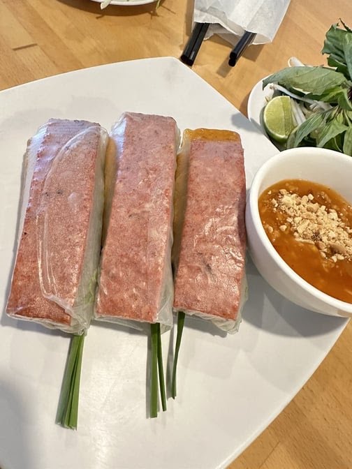 Bốn Mùa | Vietnamese Restaurant by null