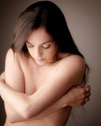 View img e aa e jpg x Italian actress