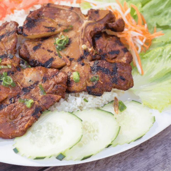 District 7 Pho by null