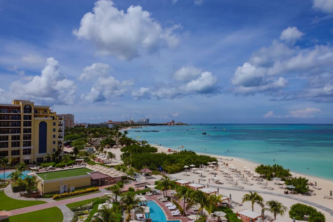 Aruba by null