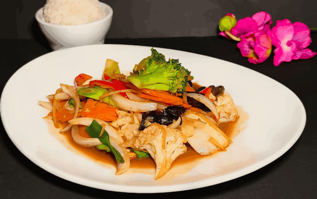 Red Bar Sushi & Best Thai Kitchen by null