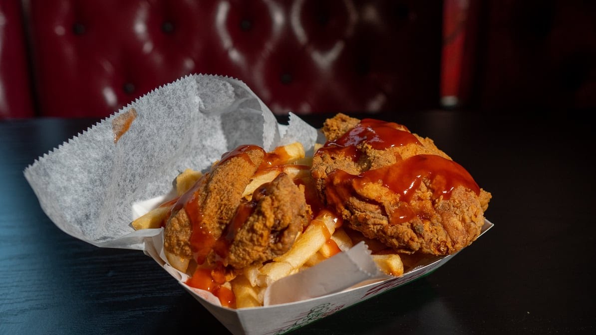 Harold's Chicken by null