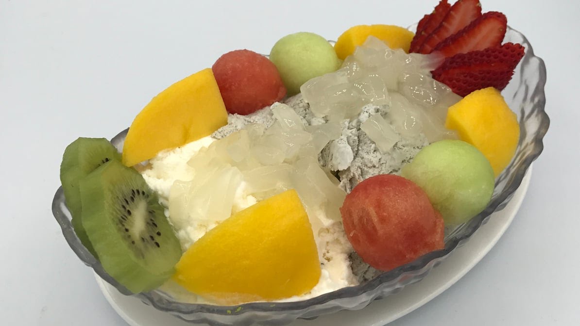 Sweet Mango Dessert Cafe by null