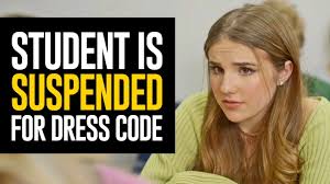 dressed undressed school girl|2023-24年秋冬コレクション | SPUR