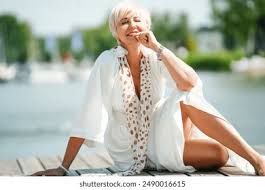 shaved mature outdoor|Fit mature black man with shaved head, smiling...のイラスト素材 [120941991] - PIXTA