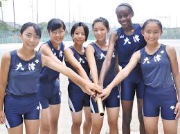 中学女子陸上|市総体で力を発揮しました！ 中学陸上部 | 武庫川女子大学附属中学校高等学校