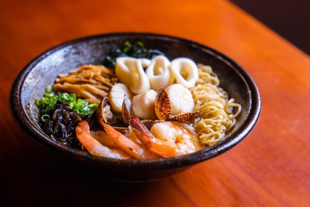 Zutto Japanese American Pub by null