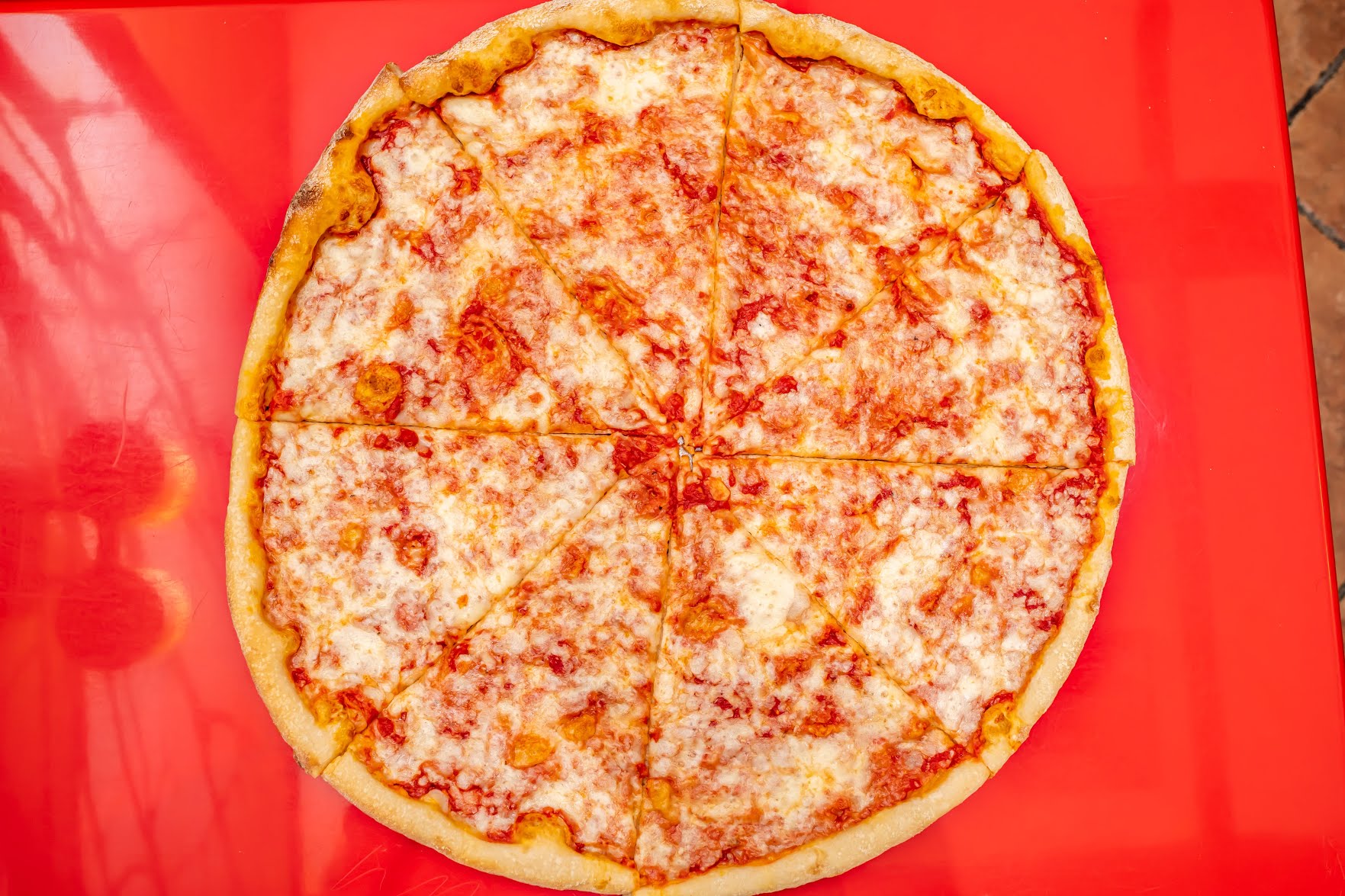 Gino’s Pizzeria by null