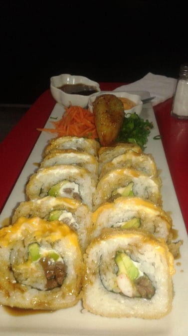 Luizon Mariscos y Sushi by null