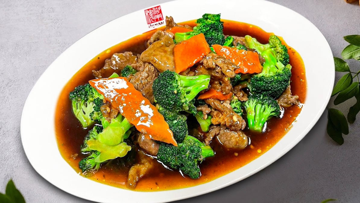 Hunan Chinese Restaurant buffet by null