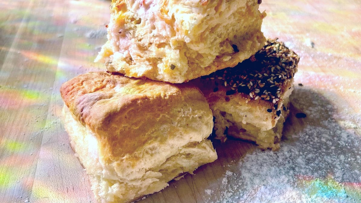 Auntie Beulah's Biscuits & Chicken by null