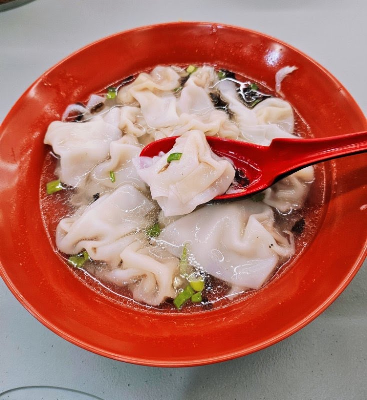 Shanghai Soup Dumplings 上海小籠包 by null