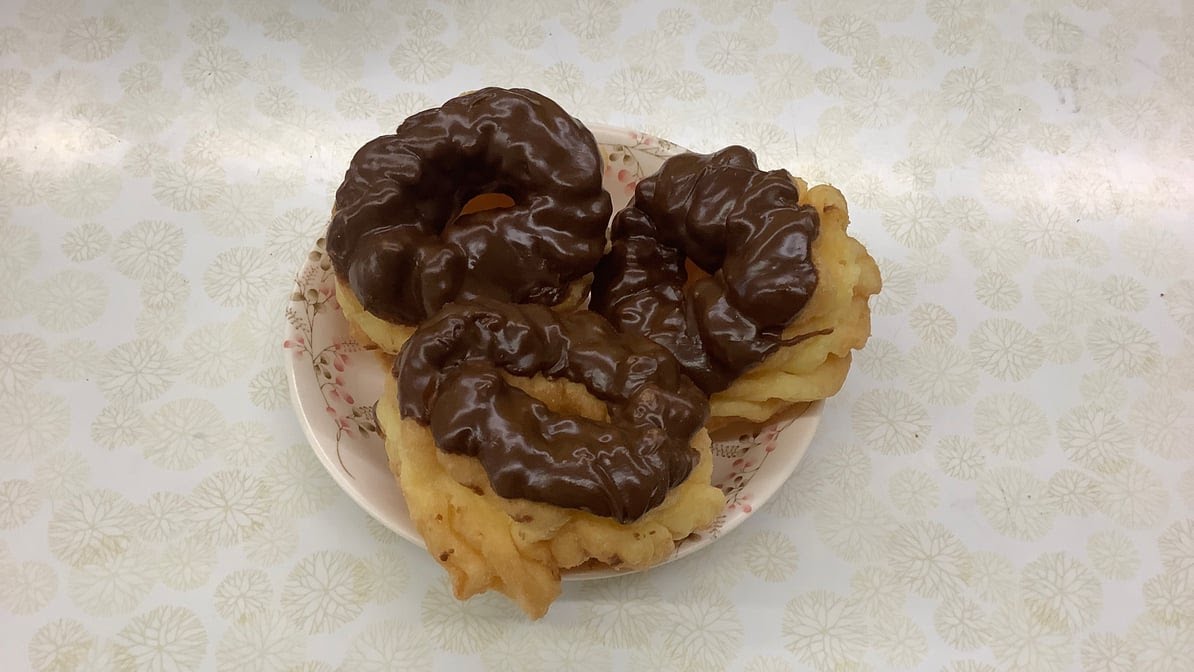 The Jelly Donut by null