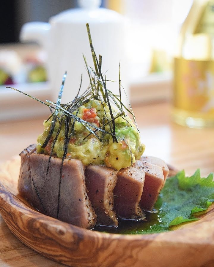 Tomo Sushi & Ramen by null