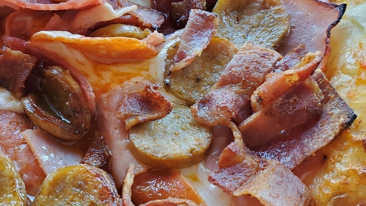 Plank 47 Pizza by null